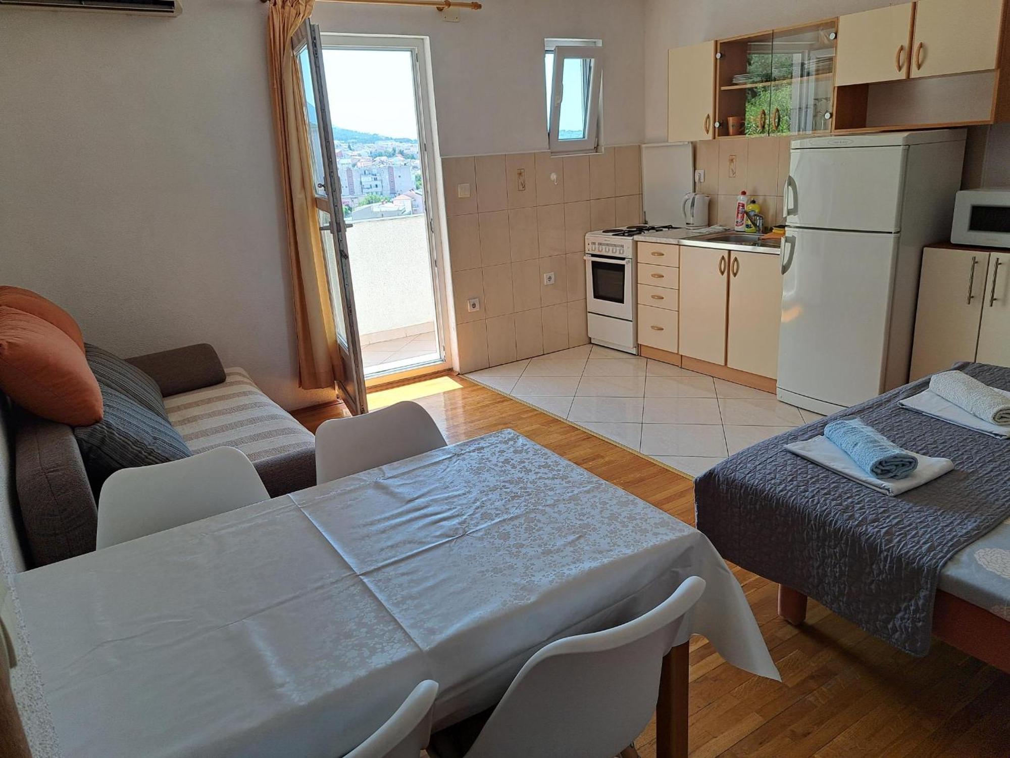 Apartmani R&B Radalj Μακάρσκα Εξωτερικό φωτογραφία