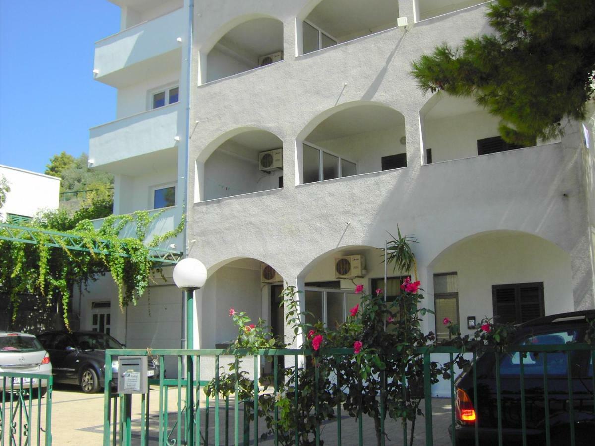Apartmani R&B Radalj Μακάρσκα Εξωτερικό φωτογραφία