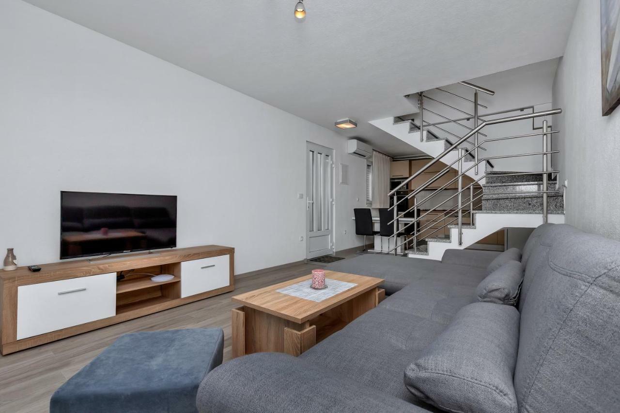 Apartmani R&B Radalj Μακάρσκα Εξωτερικό φωτογραφία