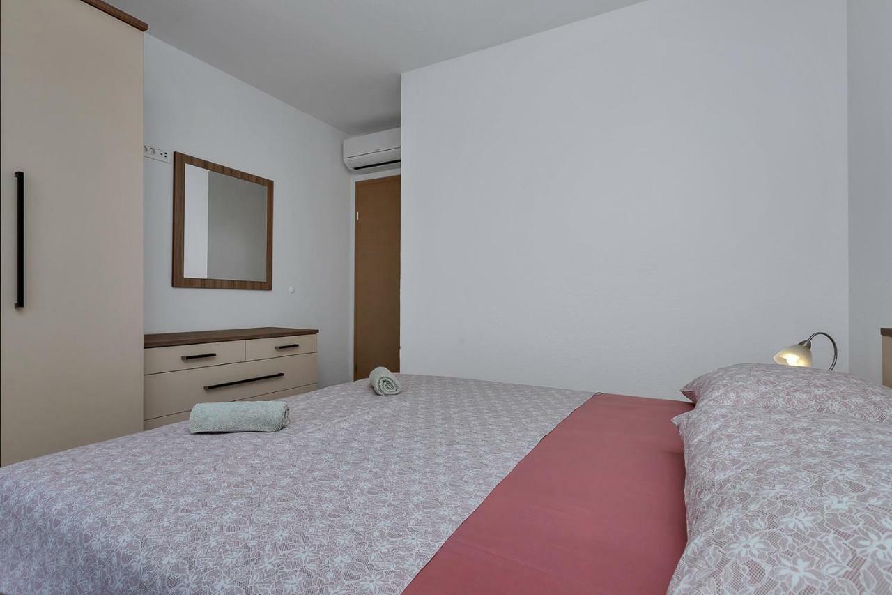 Apartmani R&B Radalj Μακάρσκα Εξωτερικό φωτογραφία